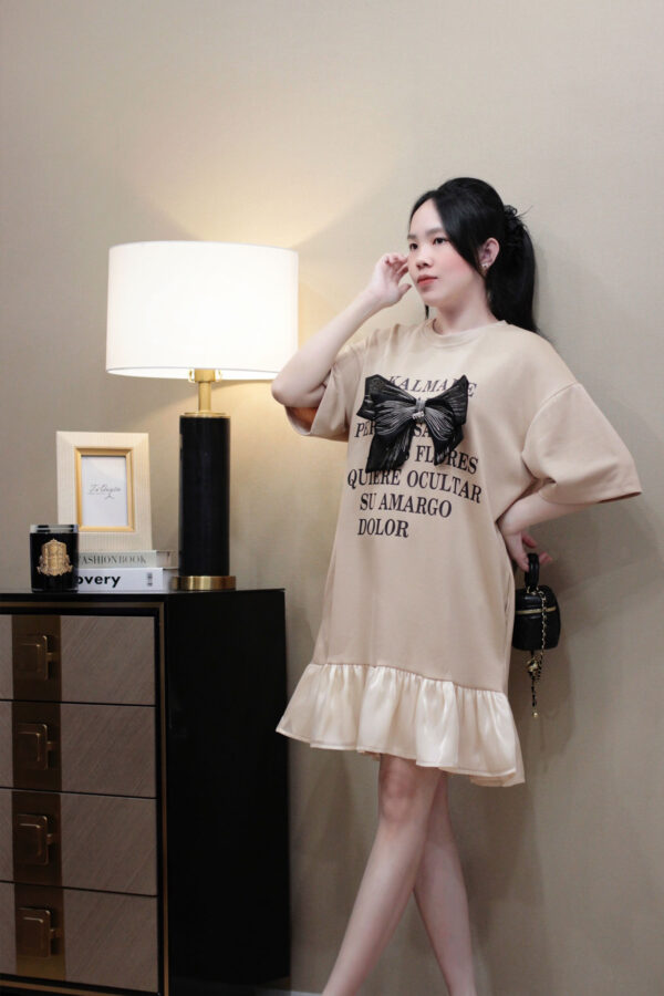 Váy Suông Nữ Oversize Thắt Nơ Cổ Điệu Đà - Thiết Kế Rộng Thoải Mái, Phong Cách Thời Trang Hàn Quốc Trẻ Trung - Hình ảnh 15