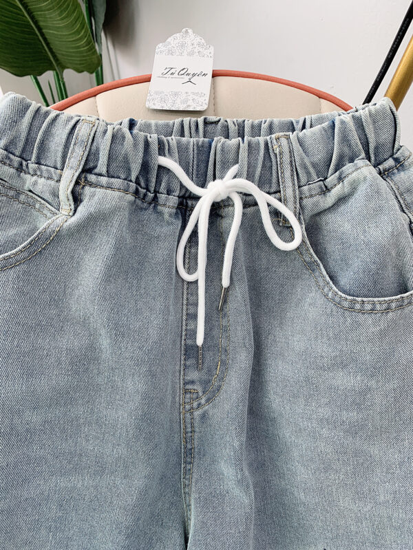 "Quần Baggy Jean lưng chun ống suông rộng - Thoải mái, phong cách, dễ phối đồ" - Hình ảnh 2
