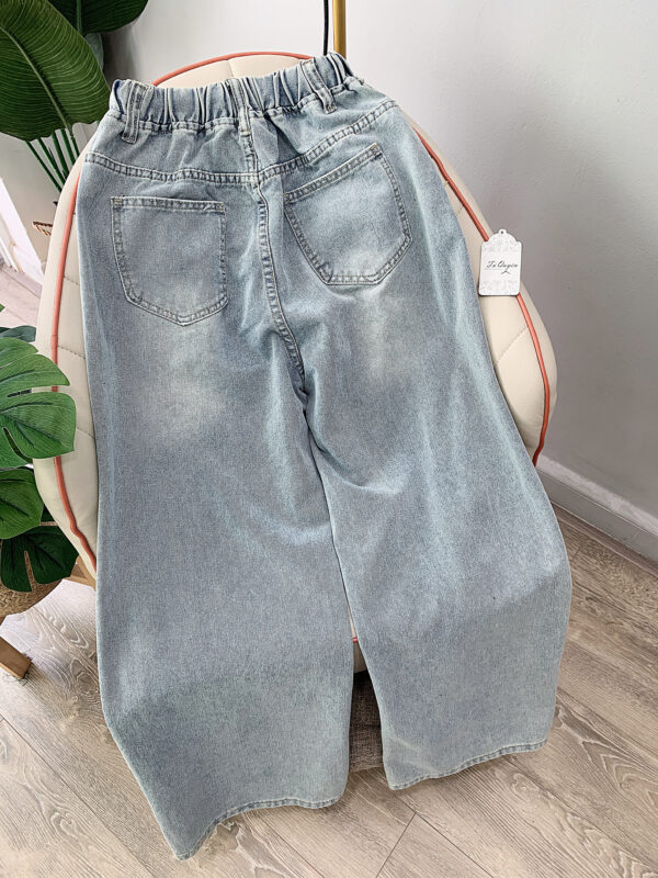 "Quần Baggy Jean lưng chun ống suông rộng - Thoải mái, phong cách, dễ phối đồ" - Hình ảnh 4