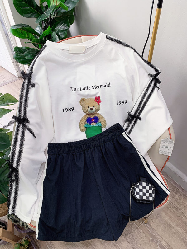 Set áo thun cổ tròn hình gấu tay dài và quần ngắn lưng thun - Hình ảnh 2