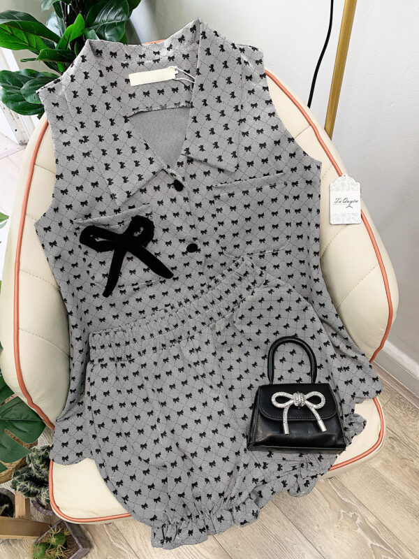 Set Bộ Quần Áo Nữ Thun Sát Nách Họa Tiết Nơ Dễ Thương, Thiết Kế Túi & Nút, Thích Hợp Đi Chơi, Du Lịch - Hình ảnh 3