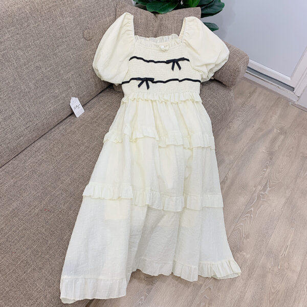 Váy Midi Cổ Vuông Chun Ngực Đính Nơ Xếp Tầng Tay Ngắn Phồng Bo Chun - Ảnh 2