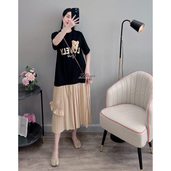Váy Midi Thun Cổ Tròn Hình Gấu In Chữ Đuôi Xếp Ly Tay Ngắn - Ảnh 12