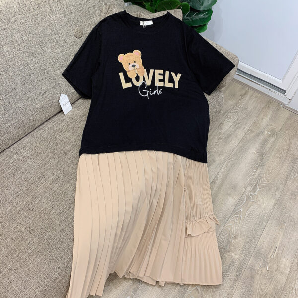 Váy Midi Thun Cổ Tròn Hình Gấu In Chữ Đuôi Xếp Ly Tay Ngắn - Ảnh 9