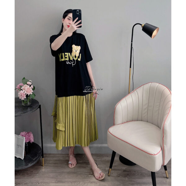 Váy Midi Thun Cổ Tròn Hình Gấu In Chữ Đuôi Xếp Ly Tay Ngắn - Ảnh 16
