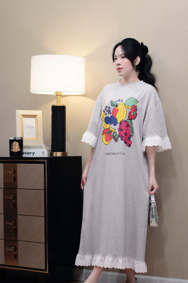 Váy Midi Thun Cổ Tròn Hình Hoa Quả Tay Lỡ Viền Ren 2 Túi Bên - Phong Cách Daily, Đi Chơi - Hình ảnh 10