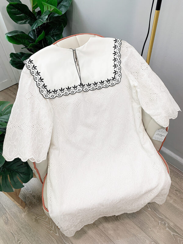 Váy suông ren cổ thủy thủ viền hoa tay lỡ - Hình ảnh 2