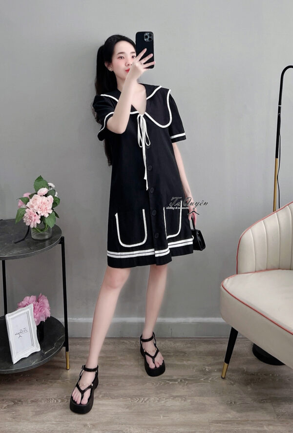 Váy suông cổ tròn phối bèo - Hình ảnh 2