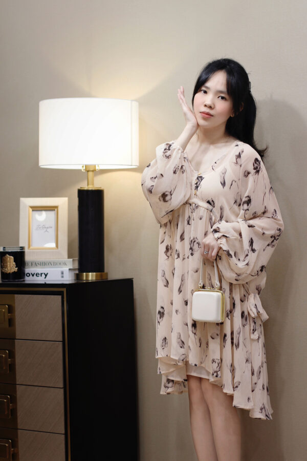 Váy suông cổ chữ V hình hoa hồng cài nút rút dây có lót rời tay dài bo chun - Ảnh 5