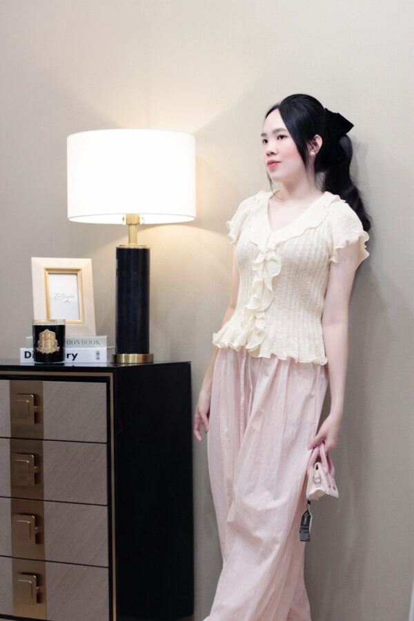 Áo Len Cổ V Bèo Tay Ngắn - Phong Cách Nữ Tính, Chất Liệu Ren Cao Cấp - Hình ảnh 6