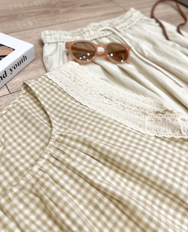 Áo Sơ Mi Nữ Cổ Tròn Caro Tay Sát Nách Viền Bèo Phong Cách Vintage - Hình ảnh 2
