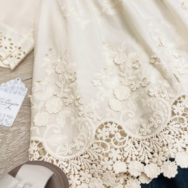 Áo Sơ Mi Kiểu Cổ Vuông Thêu Hoa Đục Lỗ Tay Ngắn Phong Cách Vintage - Hình ảnh 4