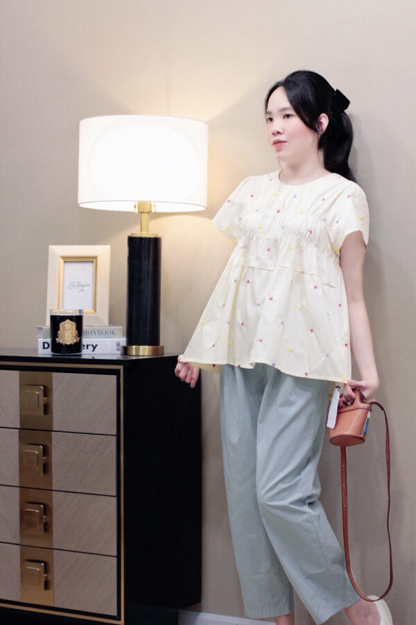 Áo sơ mi nữ cổ tròn thêu tim chun ngực tay ngắn thời trang - Hình ảnh 12