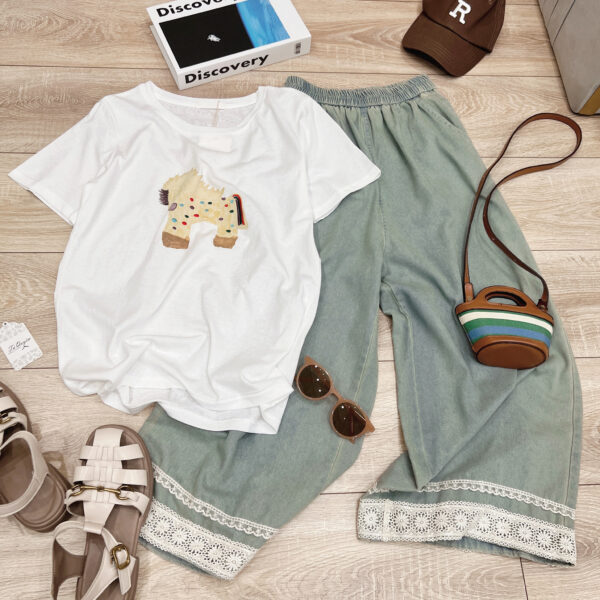 Áo Thun Nữ Cổ Tròn Tay Ngắn Hình Ngựa Dễ Thương - Phong Cách Casual Năng Động - Hình ảnh 4