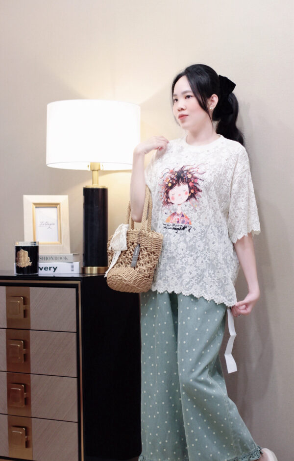 Áo Thun Ren Cổ Tròn Hình Cô Gái Tay Ngắn - Phong Cách Đi Chơi - Hình ảnh 6