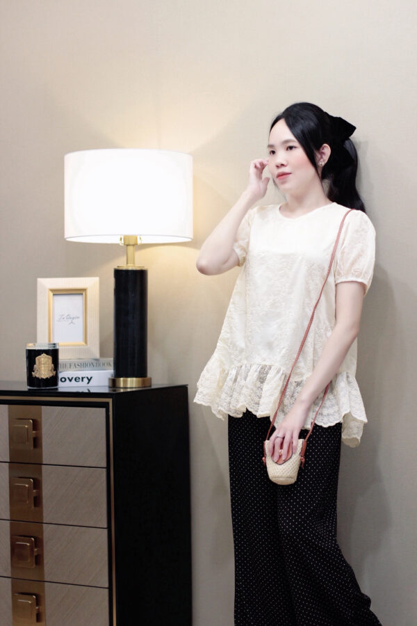 Set áo quần nữ thêu hoa cổ tròn đuôi bèo tay ngắn bo chun, quần lưng chun chấm bi bèo đi chơi - Ảnh 6