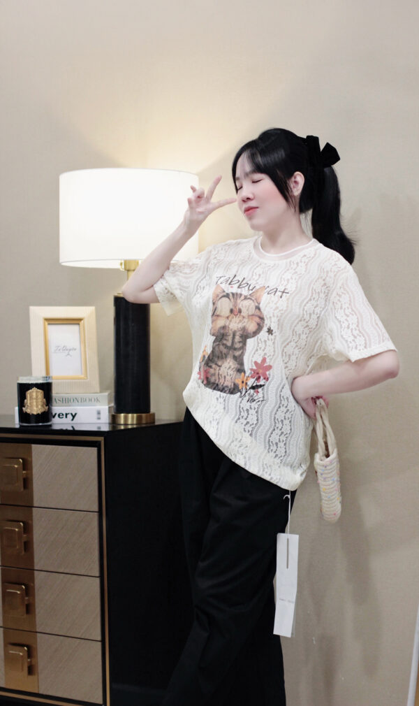 Áo ren cổ tròn in hình mèo tay ngắn - Ảnh 3