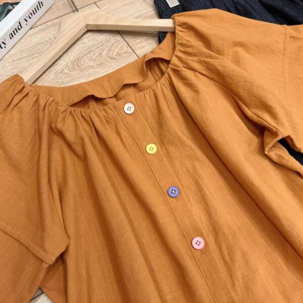 Áo Sơ Mi Cổ Thuyền Nút Dọc Tay Phồng Croptop Thô Trơn - Ảnh 4