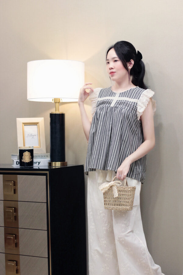 Áo Sơ Mi Kẻ Sọc Cổ Tròn Viền Ren Tay Bèo Sát Nách Phong Cách Đi Chơi - Ảnh 6