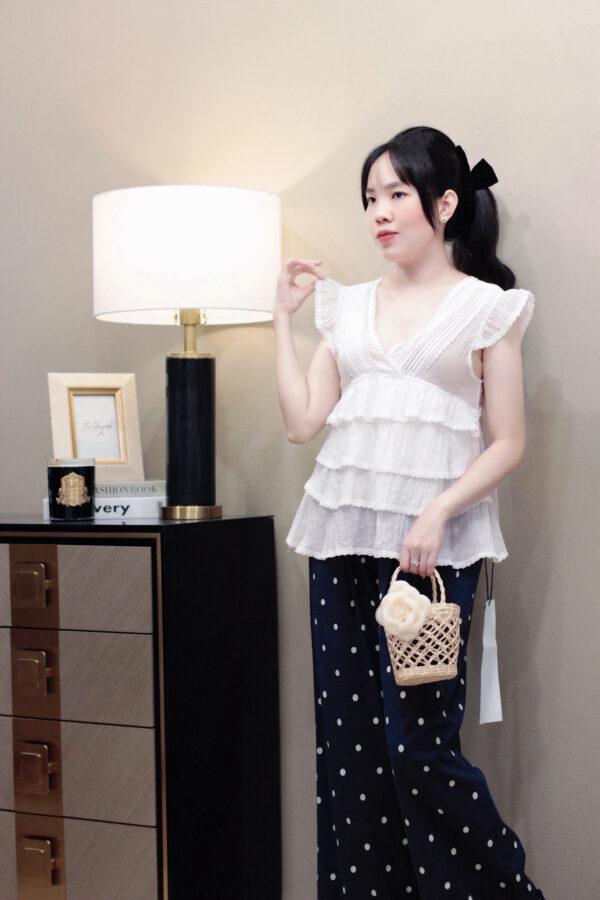 Áo Voan Kiểu Cổ V Xếp Ly Viền Ren Xếp Tầng Tay Hến - Phong Cách Đi Chơi, Chất Liệu Voan Mềm Mại - Ảnh 4