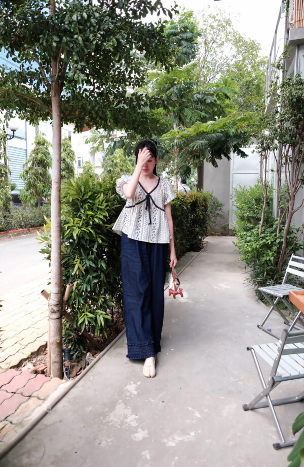 Áo Sơ Mi Hoa Nhí Cổ Tim Viền Ren Tay Ngắn Phồng Bo Chun - Ảnh 5