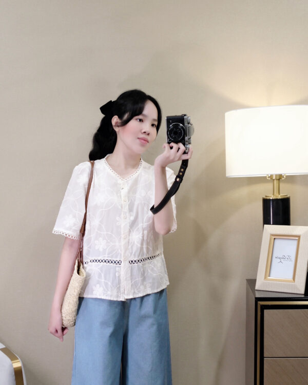 Áo Sơ Mi Thô Ren Cổ Tròn Nút Dọc Tay Ngắn Họa Tiết Hoa Thanh Lịch - Ảnh 7