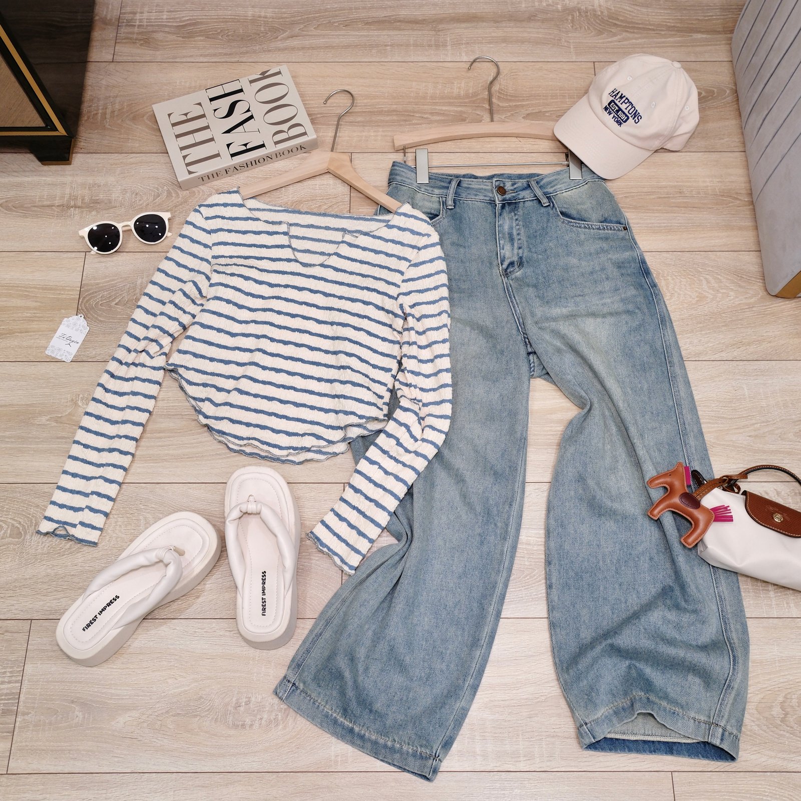 Áo Croptop Len Tay Dài Kẻ Ngang Cổ Chữ V - Phong Cách Thời Trang Năng Động - Ảnh 2