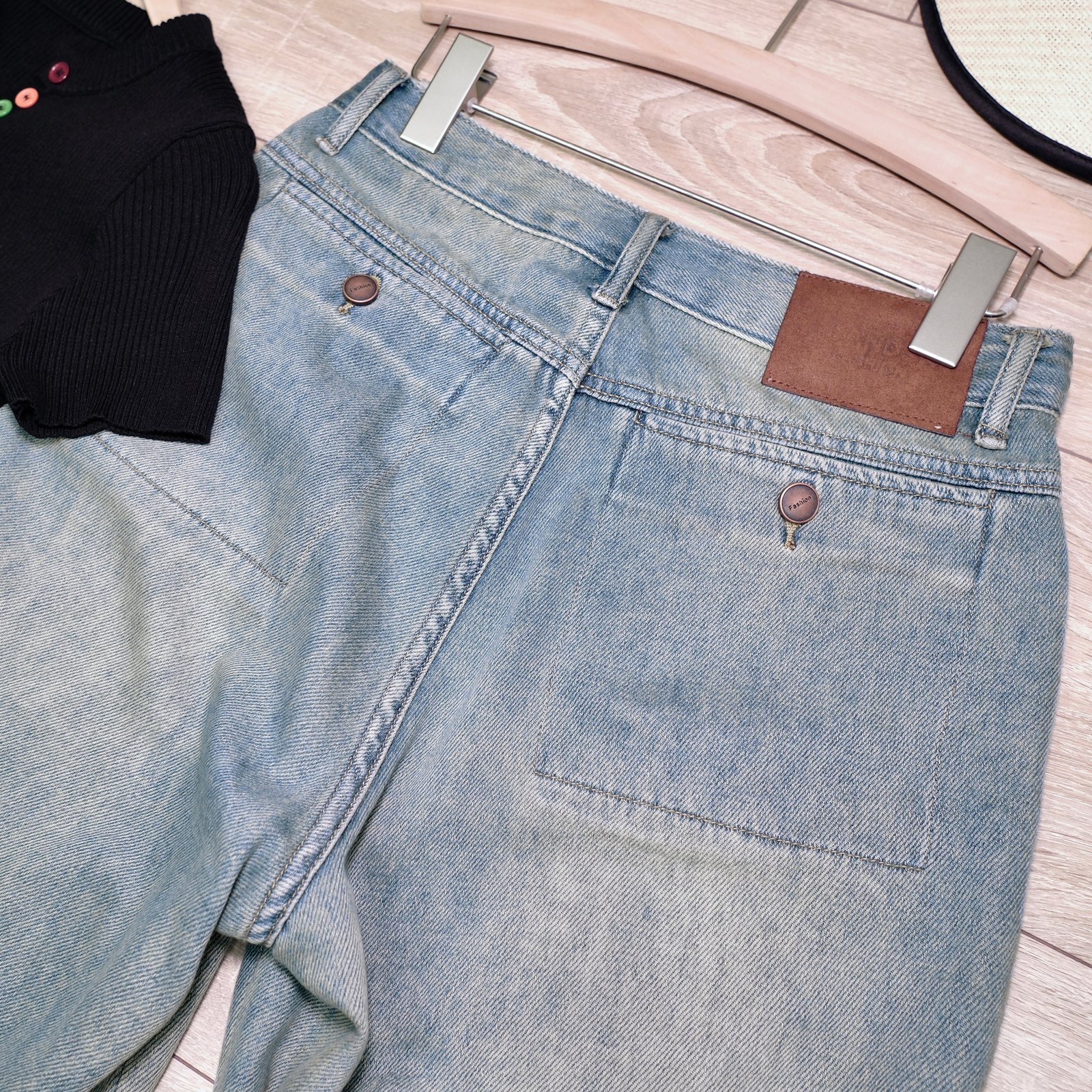 Áo Len Gân Cổ Tròn Nút Nhiều Màu Tay Ngắn Croptop Dáng Ôm Đi Chơi Du Lịch - Ảnh 7