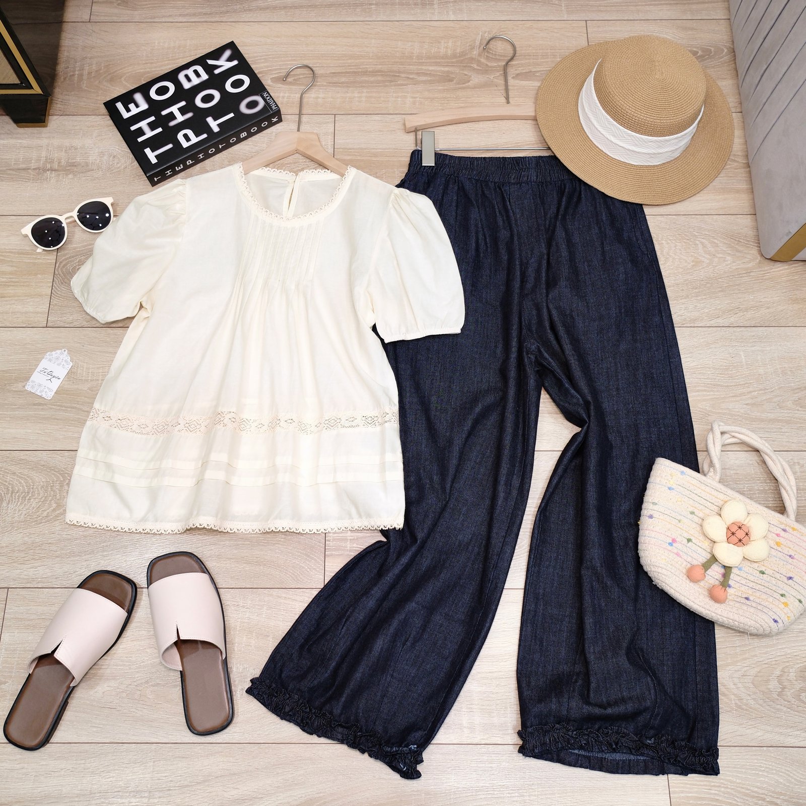 Áo Sơ Mi Cổ Tròn Viền Ren Tay Ngắn Bo Chun Nữ Tính - Thích Hợp Đi Chơi, Du Lịch - Ảnh 2