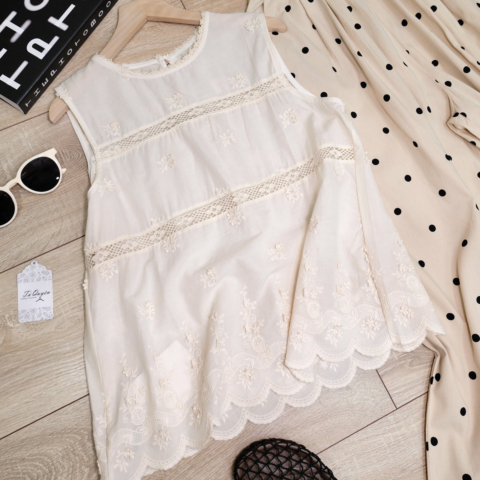 Áo Sơ Mi Cổ Tròn Viền Ren Thêu Hoa Tay Sát Nách Đi Chơi Chất Thô - Ảnh 4
