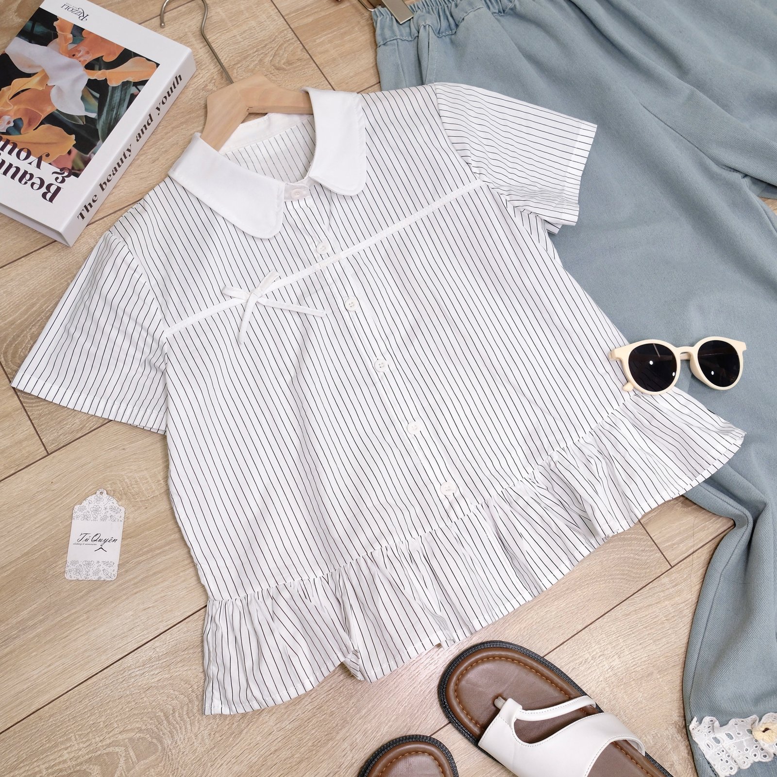 Áo Sơ Mi Cổ Sen Kẻ Sọc Cài Nút Dọc Đính Nơ Tay Ngắn - Ảnh 5