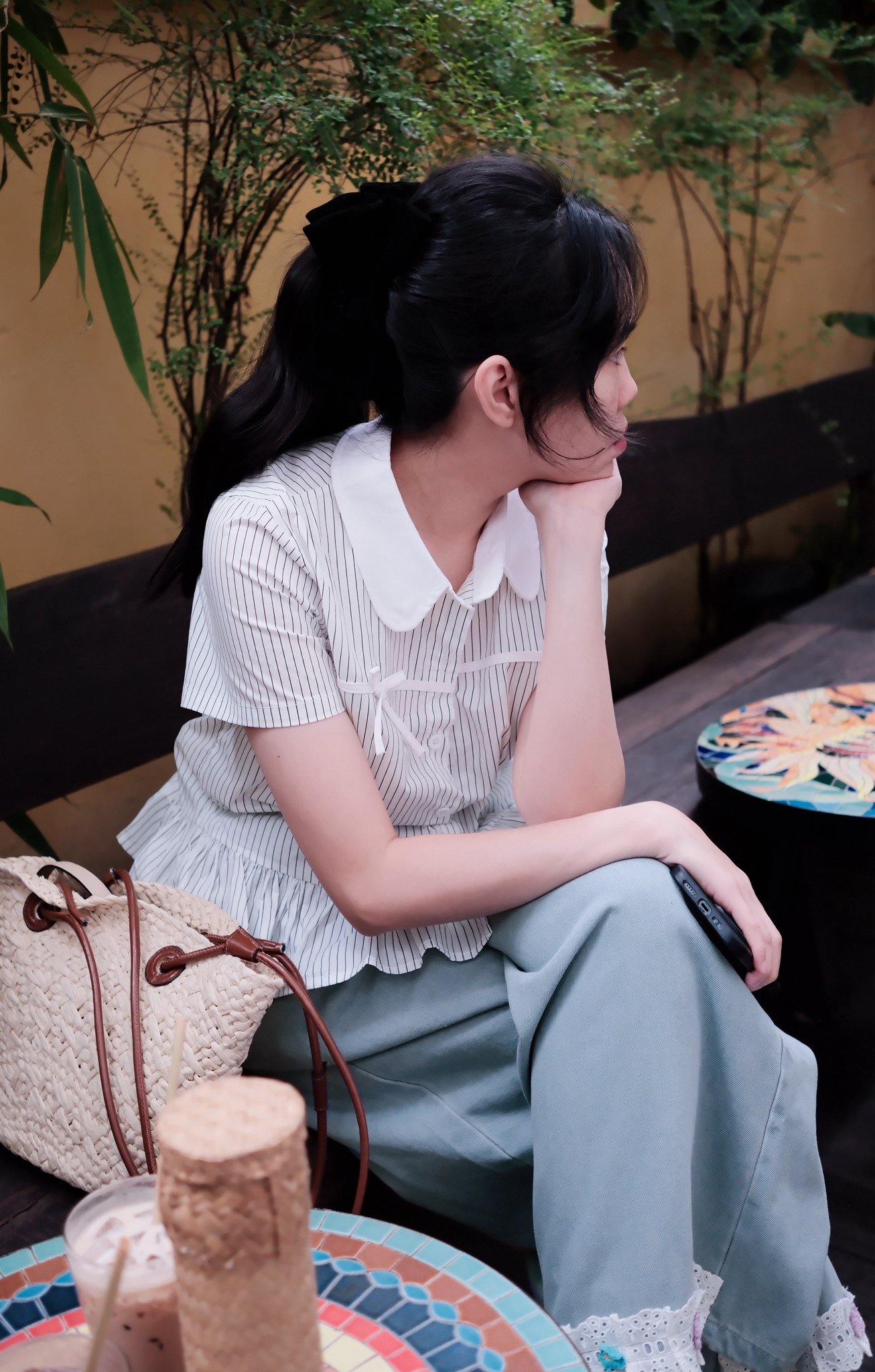 Áo Sơ Mi Cổ Sen Kẻ Sọc Cài Nút Dọc Đính Nơ Tay Ngắn - Ảnh 10