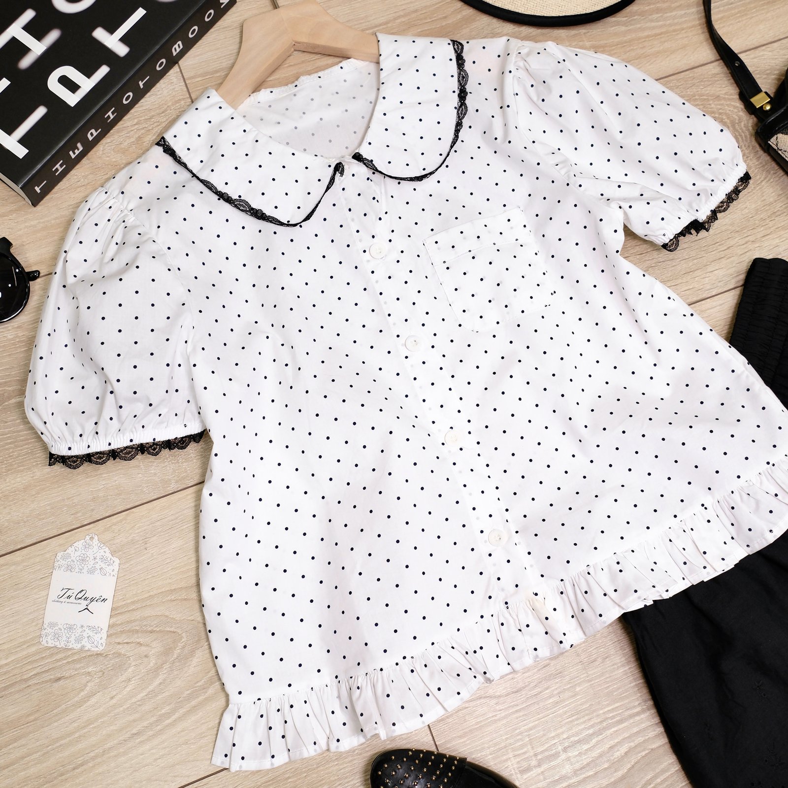 Áo sơ mi chấm bi cổ sen viền ren, tay ngắn bo chun - Thanh lịch, duyên dáng - Ảnh 2