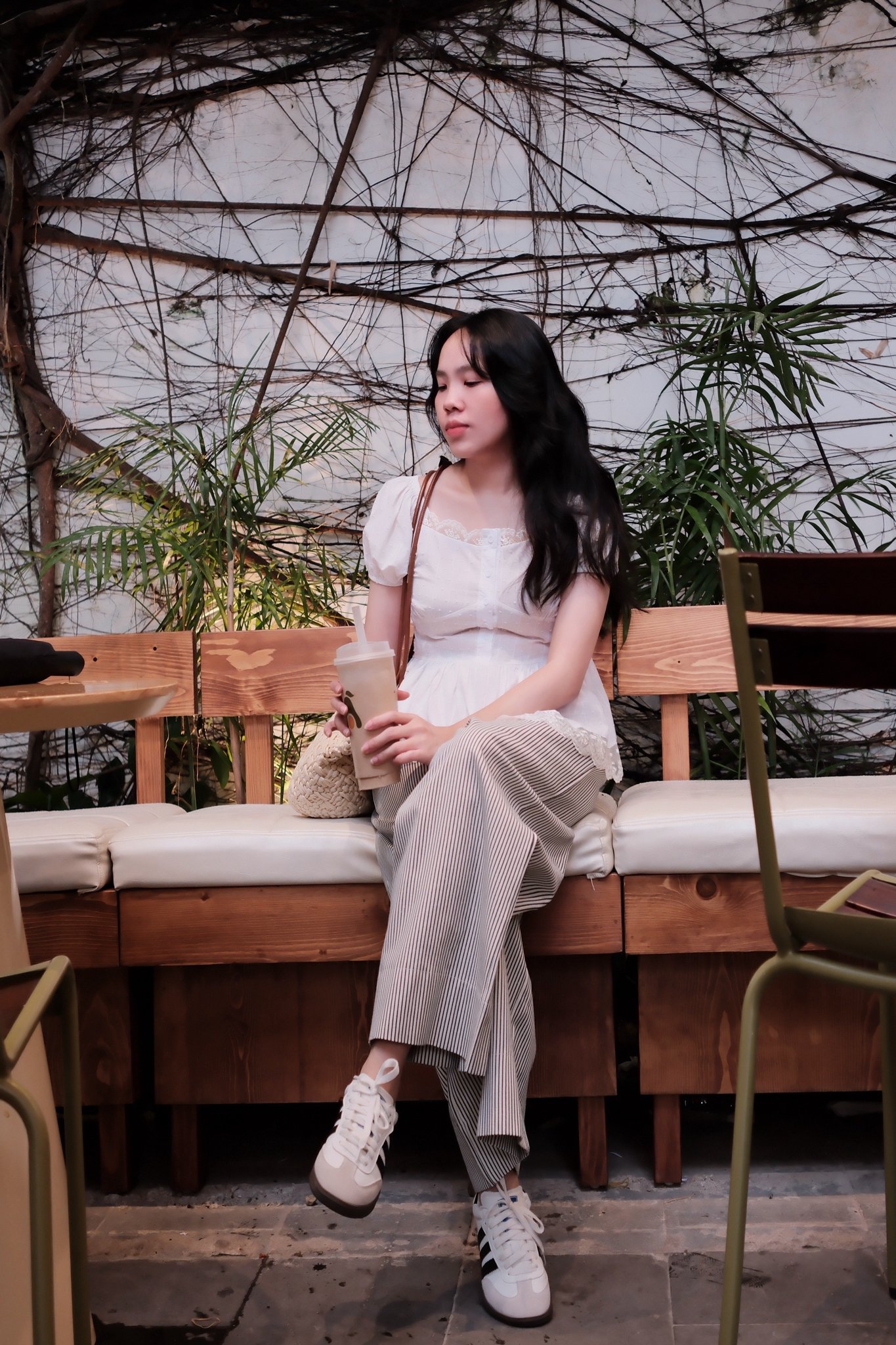 Áo Sơ Mi Kiểu Cổ Vuông Viền Ren Chấm Bi Nổi Tay Phồng Bo Chun - Thô - Ảnh 3