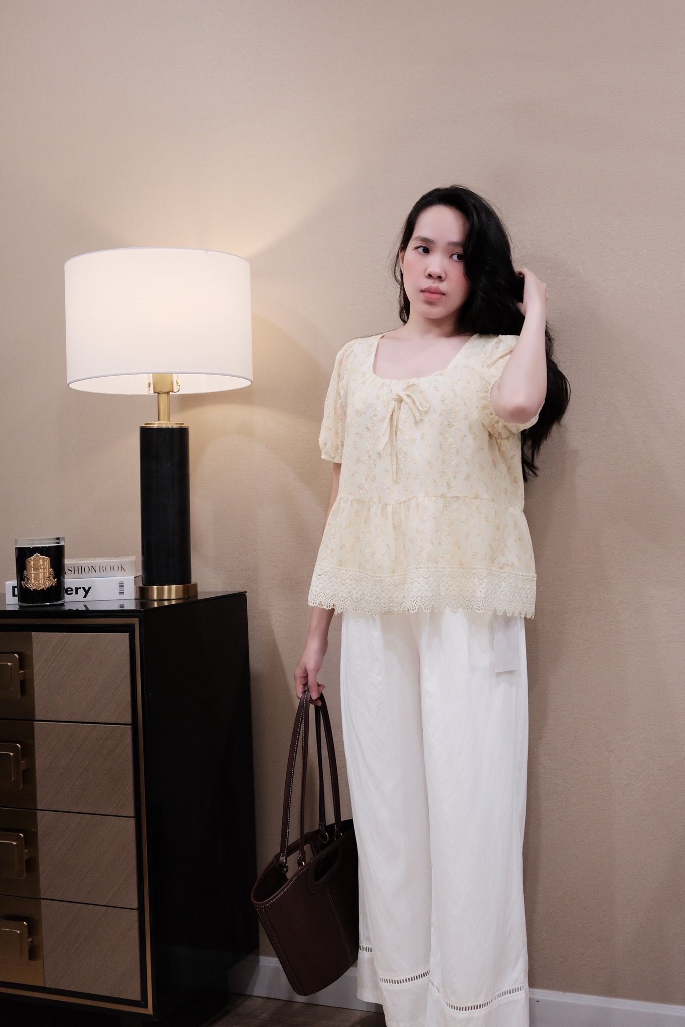 Áo Sơ Mi Kiểu Cổ Vuông Hoa Nhí Cột Nơ Phối Ren Tay Ngắn Bo Chun - Đi Chơi, Du Lịch - Ảnh 2