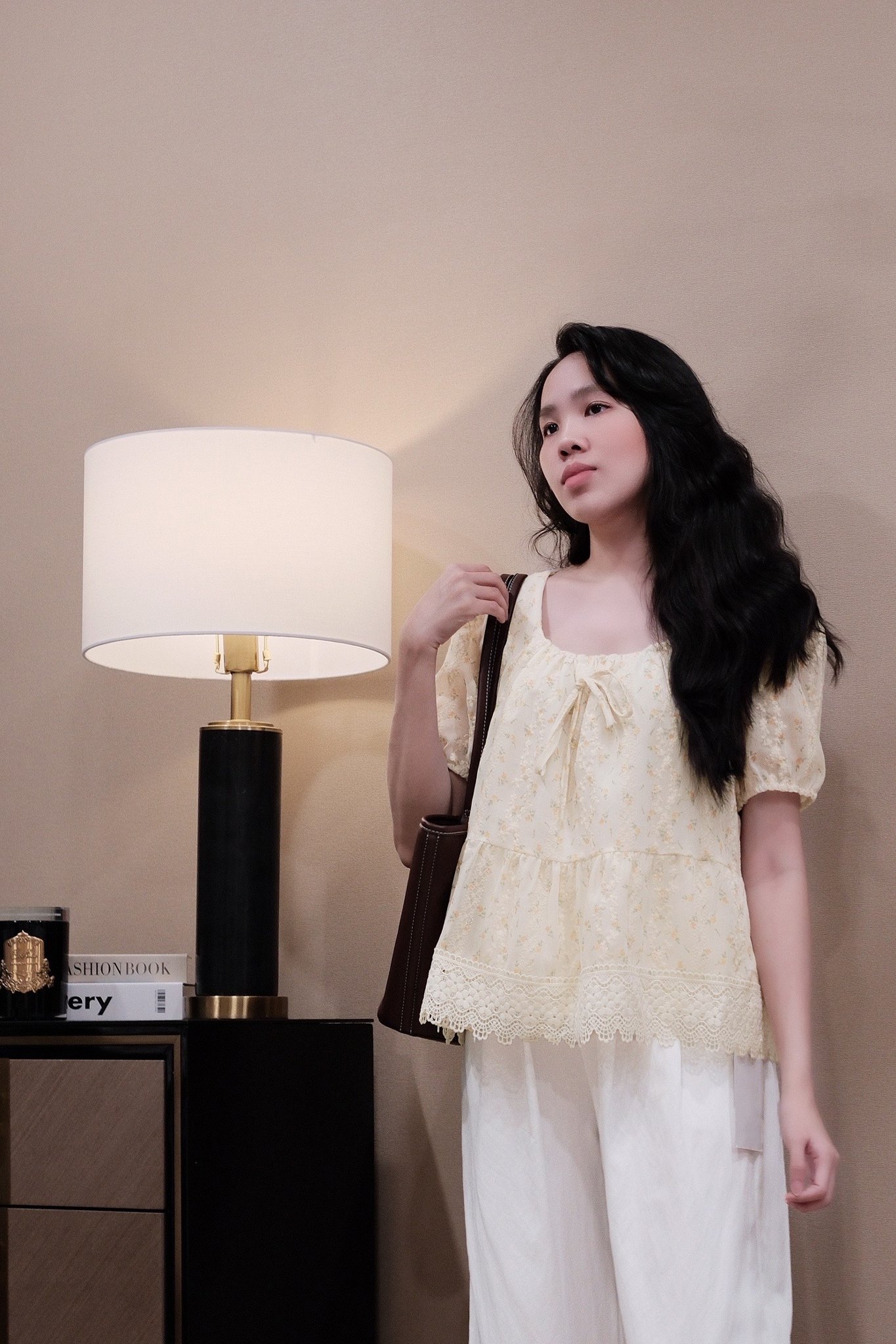 Áo Sơ Mi Kiểu Cổ Vuông Hoa Nhí Cột Nơ Phối Ren Tay Ngắn Bo Chun - Đi Chơi, Du Lịch - Ảnh 4