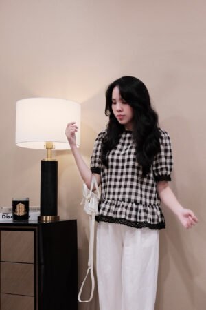 Áo Sơ Mi Nữ Caro Cổ Tròn Viền Ren Tay Ngắn Phồng Phong Cách Vintage