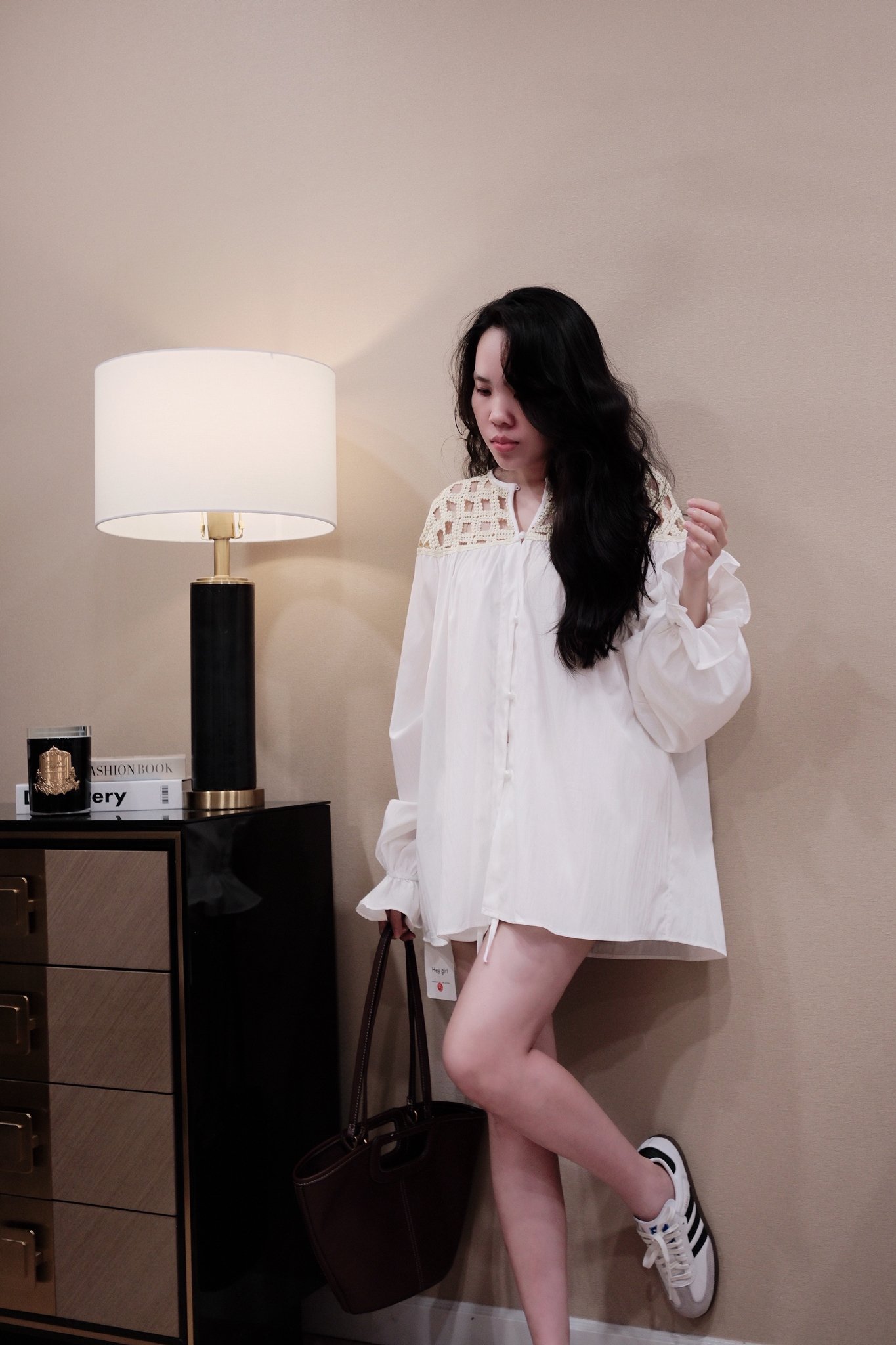 Áo Sơ Mi Nữ Cổ Tròn Phối Ren Tay Dài Bo Chun Phong Cách Hàn Quốc - Thiết Kế Trẻ Trung, Chất Liệu Thô Thoáng Mát - Ảnh 7