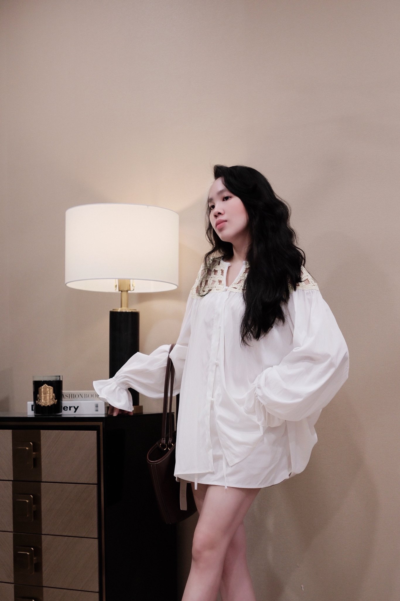 Áo Sơ Mi Nữ Cổ Tròn Phối Ren Tay Dài Bo Chun Phong Cách Hàn Quốc - Thiết Kế Trẻ Trung, Chất Liệu Thô Thoáng Mát - Ảnh 5