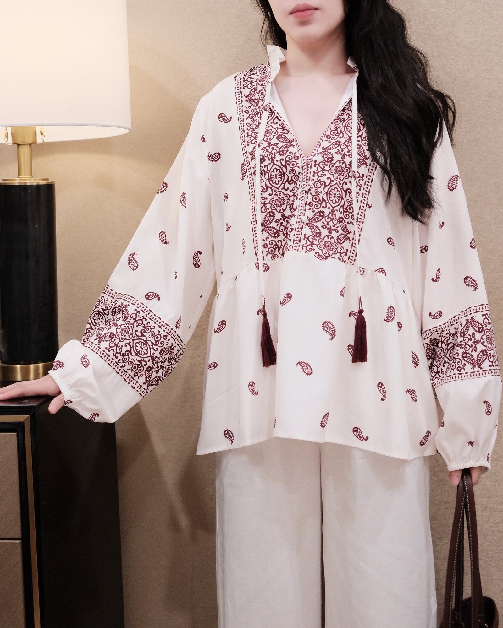 Áo Sơ Mi Nữ Cổ Trụ Cột Nơ Họa Tiết Thổ Cẩm Tay Dài Bo Chun - Phong Cách Đi Chơi - Ảnh 6