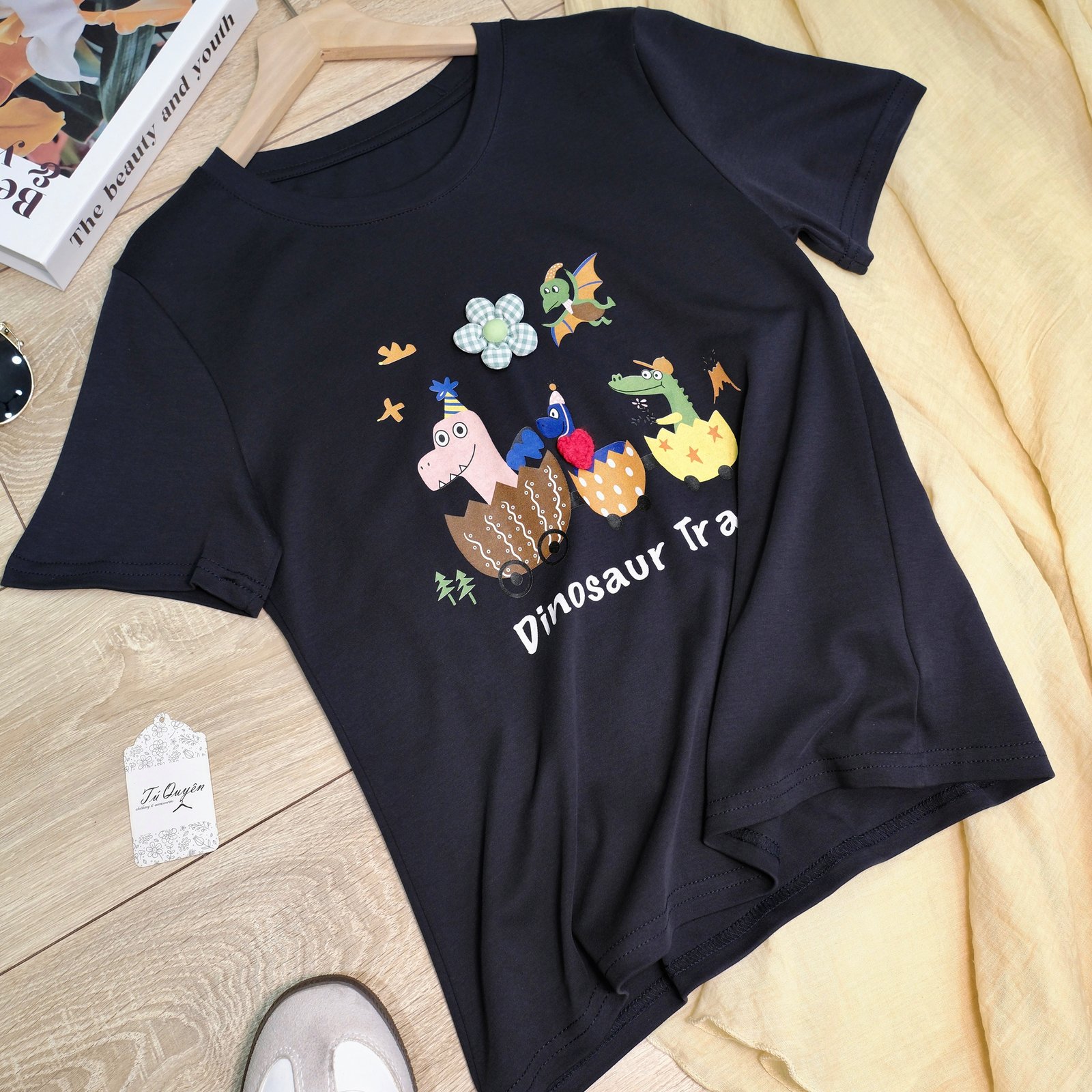 "Áo Thun Nữ Cổ Tròn Hình Khủng Long Tay Ngắn Phong Cách Trẻ Trung" - Ảnh 2