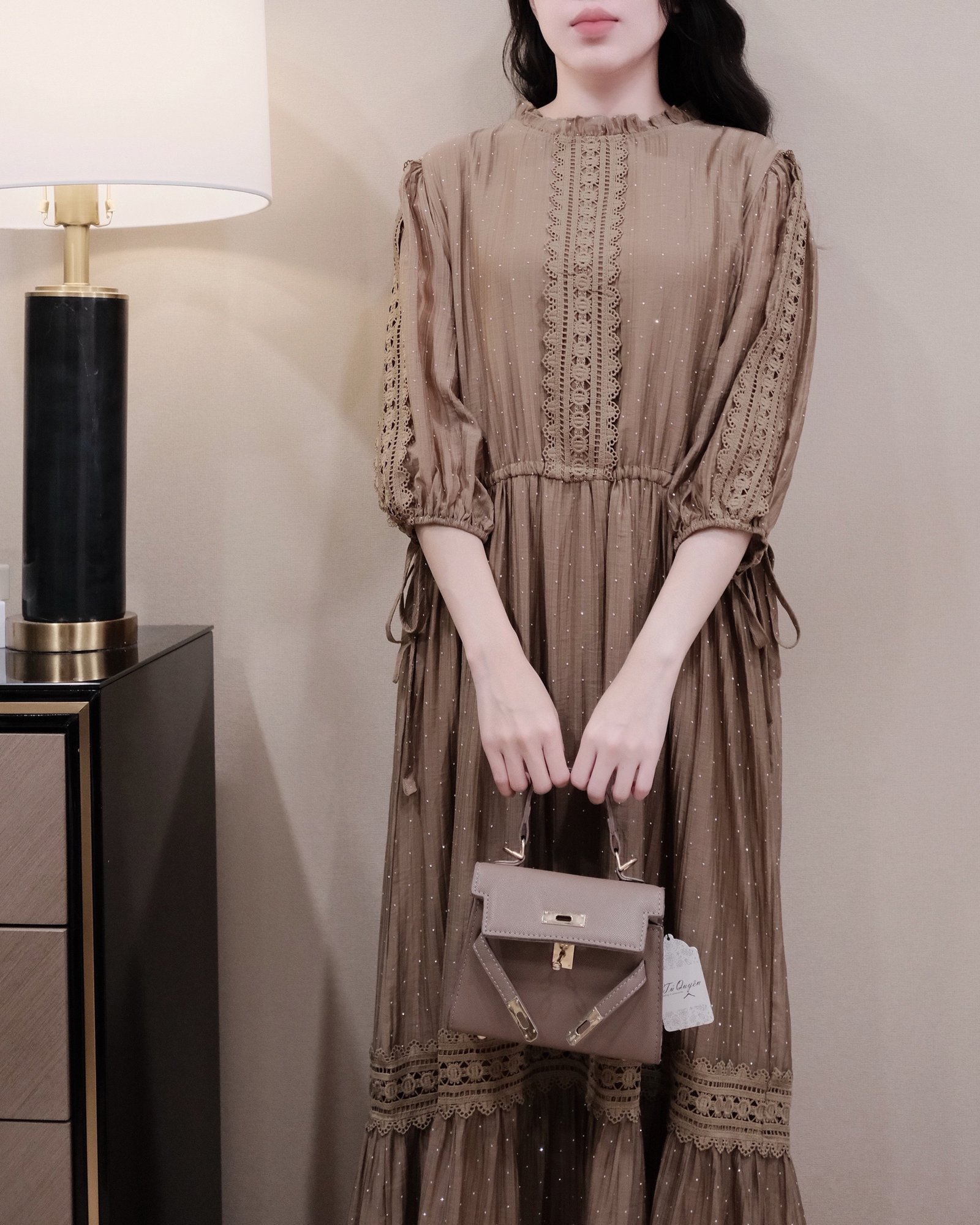 Váy Maxi Cổ Trụ Phối Ren Đính Cườm Dáng Rộng - Thiết Kế Tay Lỡ Bo Chun, Thích Hợp Du Lịch - Ảnh 2