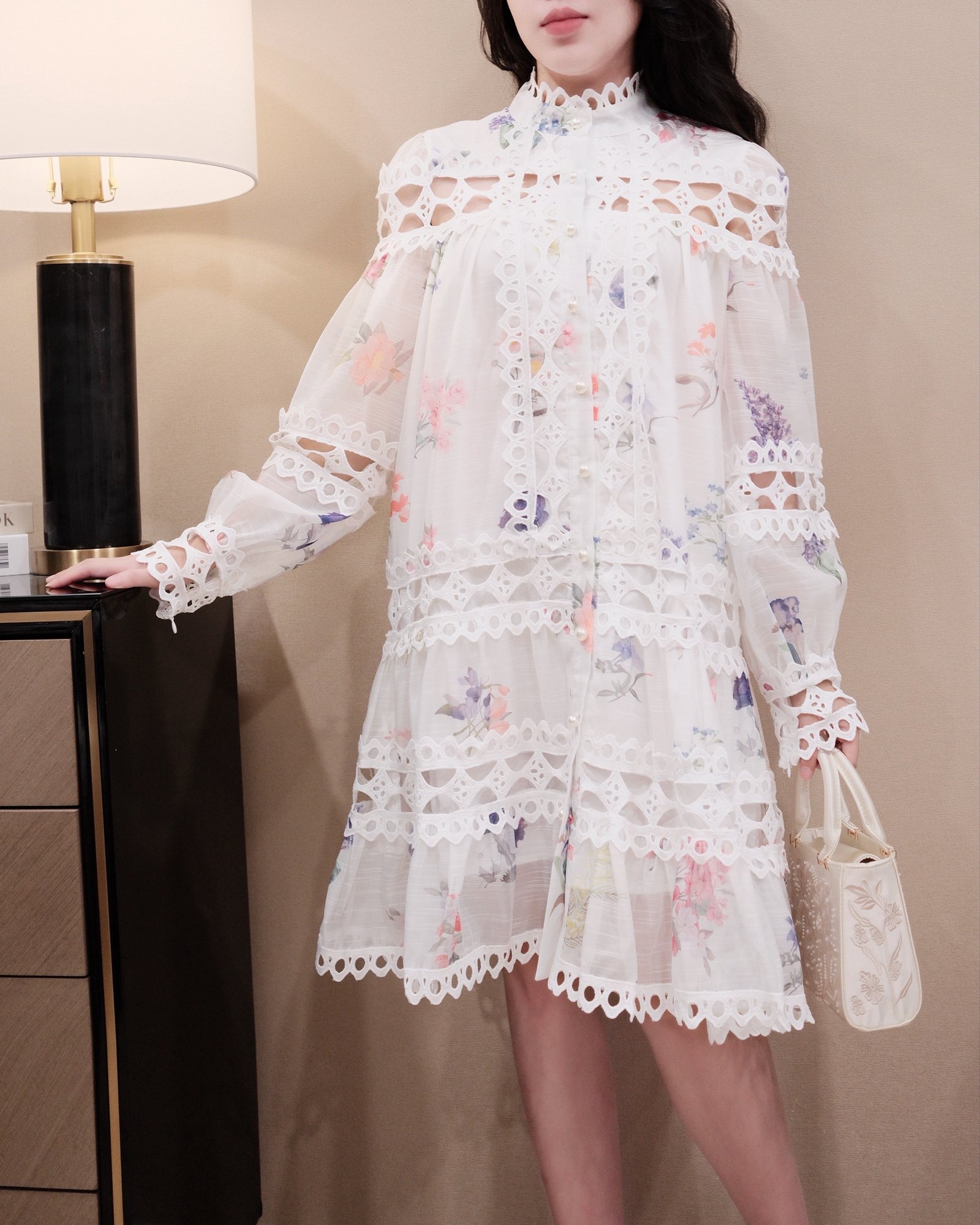 Váy suông voan hoa phối ren cổ cao tay dài - Ảnh 3