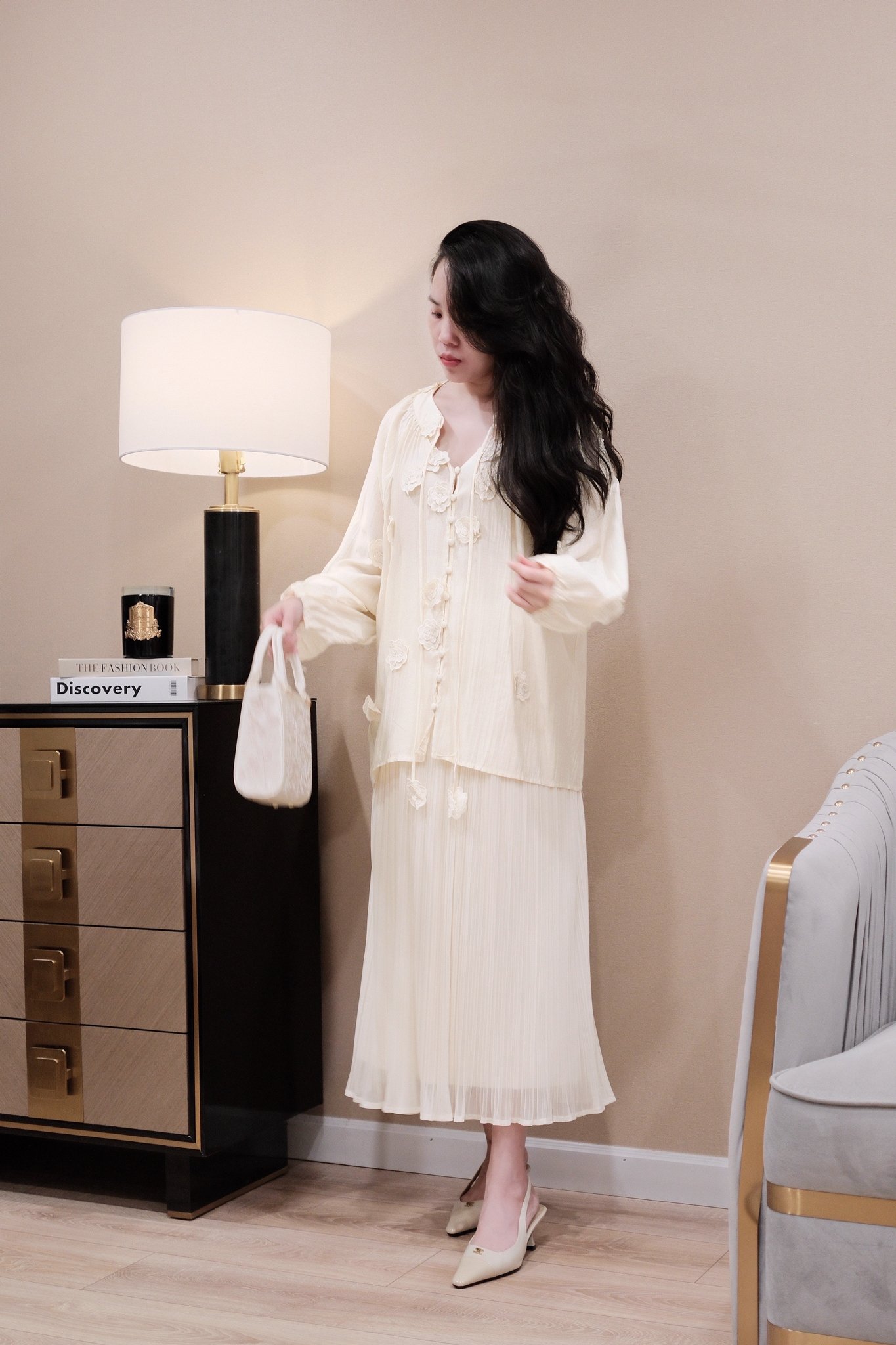 "Áo Sơ Mi Voan Nữ Cổ Tròn Cột Nơ, Đính Hoa Nổi 3D, Tay Dài Bo Chun – Phong Cách Thanh Lịch, Du Lịch & Dạo Phố" - Ảnh 5