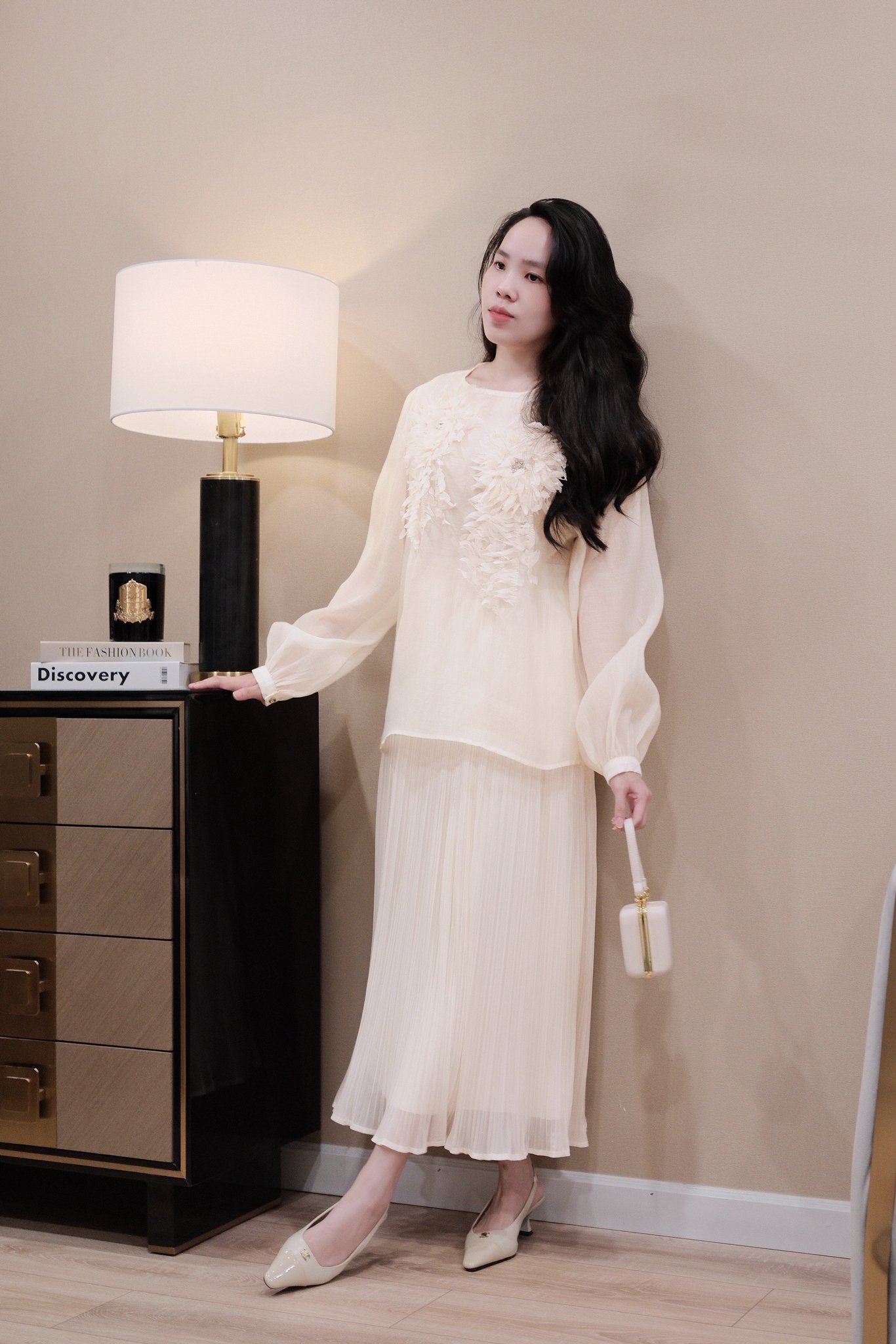 Áo Sơ Mi Voan Kiểu Cổ Tròn Đính Hoa 3D Tay Dài Nút Cài, Thanh Lịch & Sang Trọng - Ảnh 6