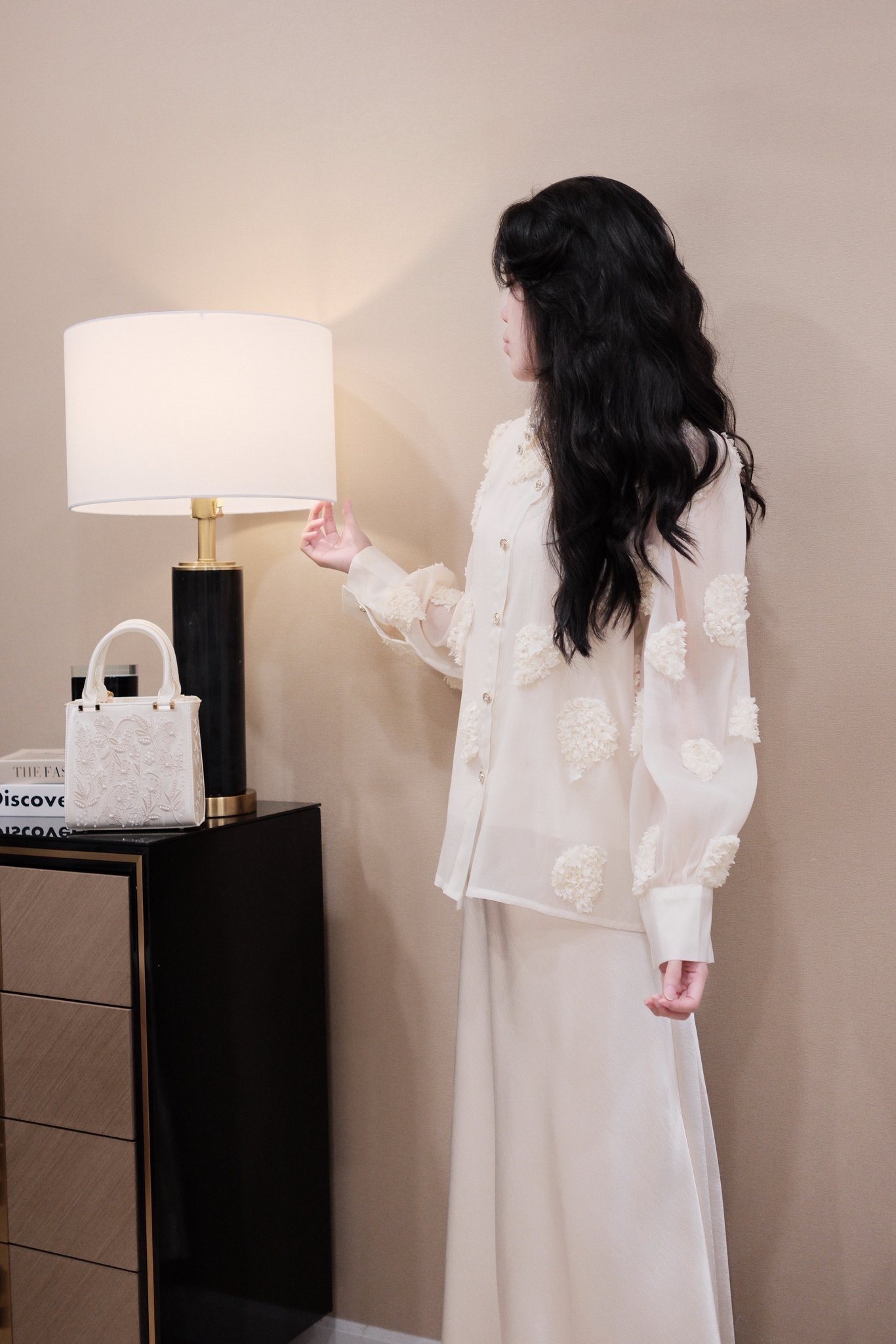 Áo Sơ Mi Voan Hoa Nổi Đính Đá Nữ Cao Cấp - Thiết Kế Thanh Lịch, Sang Trọng Cho Mọi Dịp - Ảnh 4