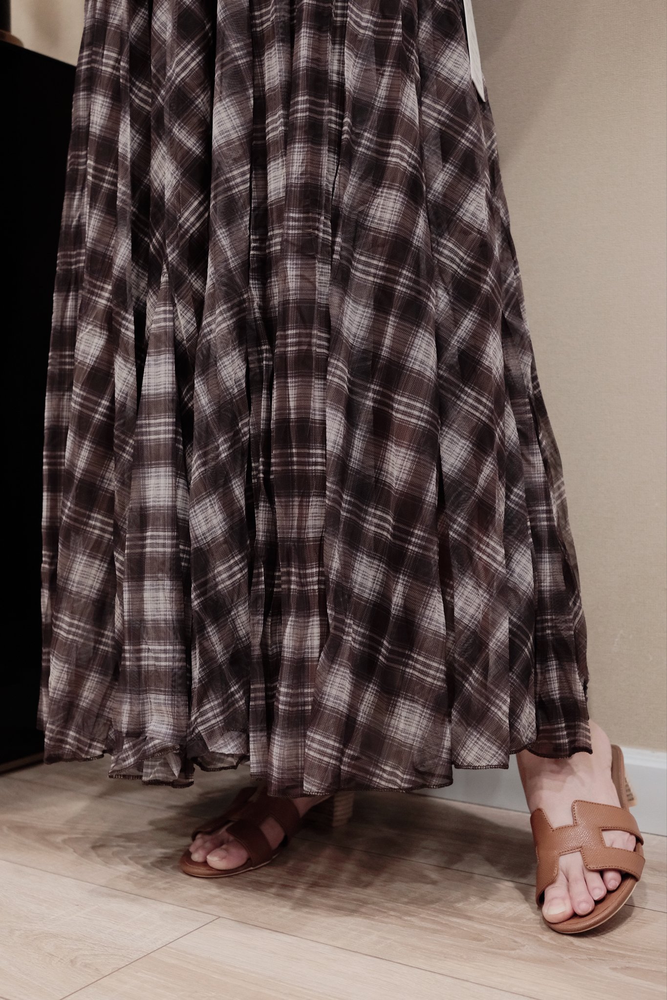 Áo Thun Cổ Tròn Nhún Tay Ngắn Phong Cách Casual - Ảnh 4