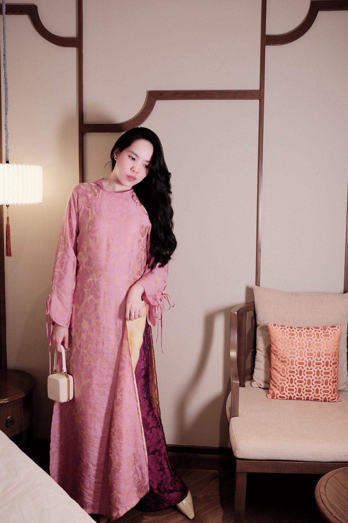 Áo Dài Cách Tân Gấm Hoa 4 Tà Cao Cấp - Thiết Kế Tay Lỡ Cách Điệu Hiện Đại Cho Nữ - Sang Trọng, Tiện Lợi Đi Tiệc, Du Lịch - Ảnh 6