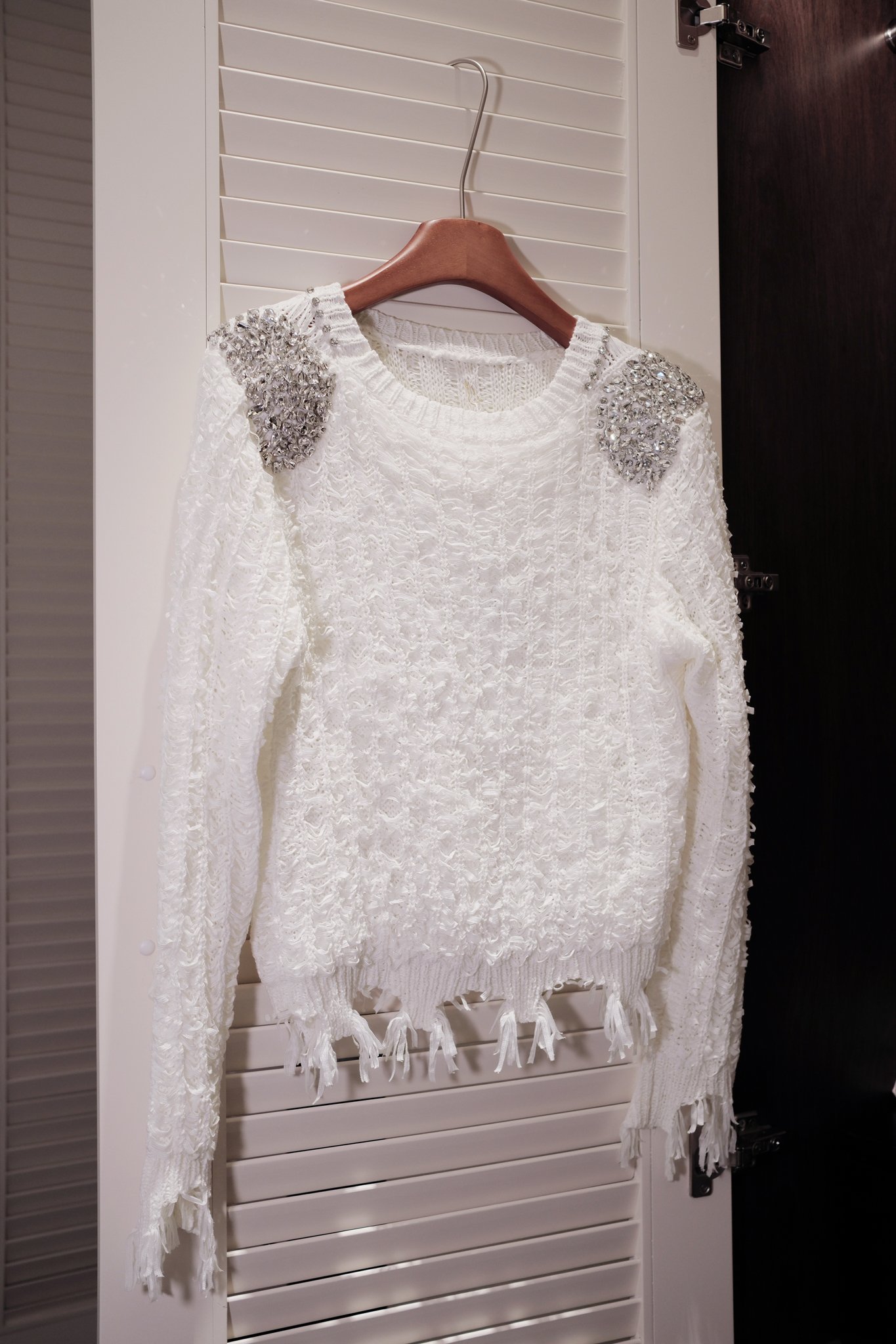 Áo Len Dệt Kim Cổ Tròn Đính Đá Tua Rua Tay Dài Phong Cách Hiện Đại - Ảnh 5