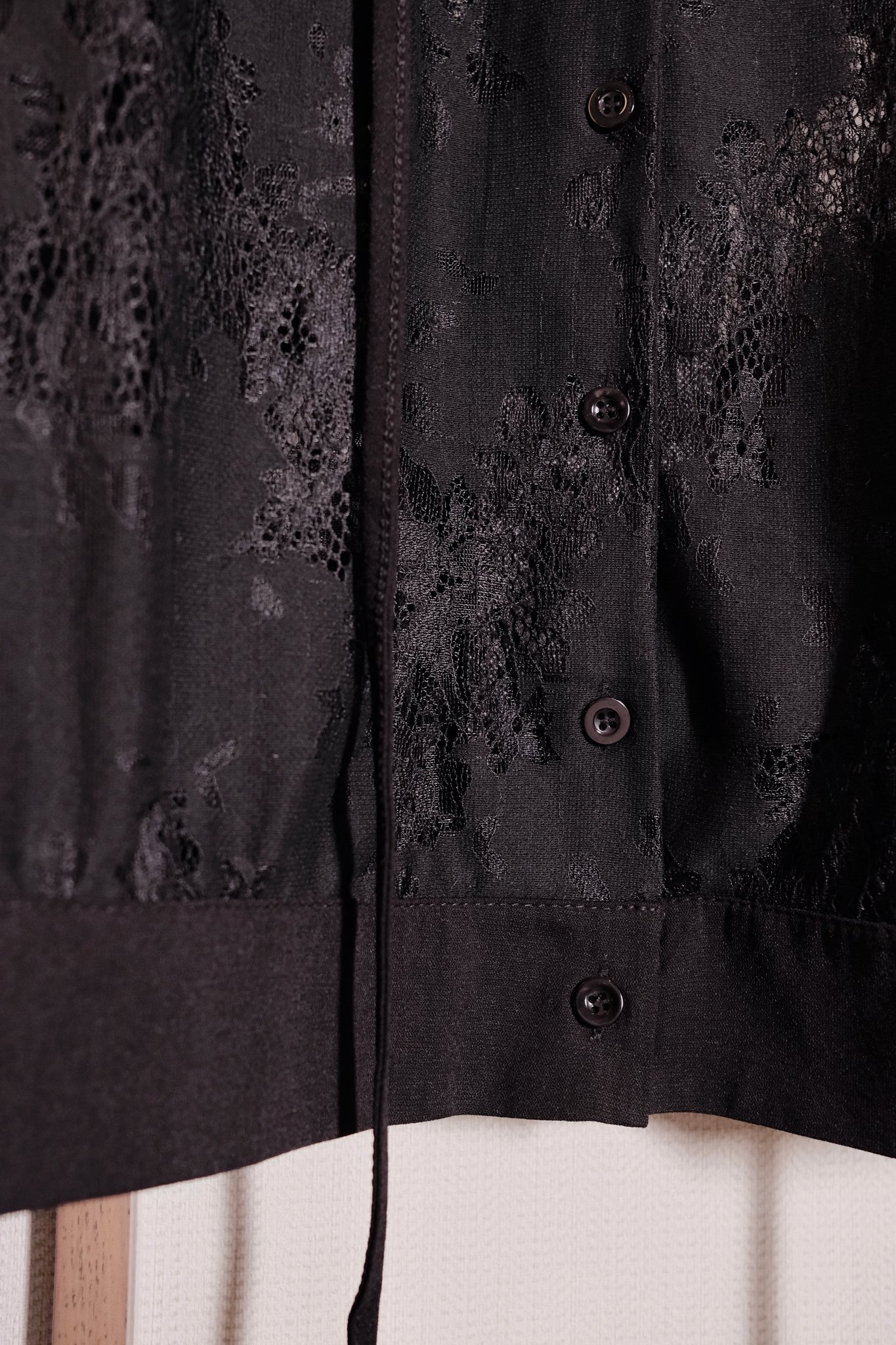 Áo Ren Cổ V Cột Dây, Tay Dài Bo Chun Sang Trọng, Quyến Rũ - Ảnh 7